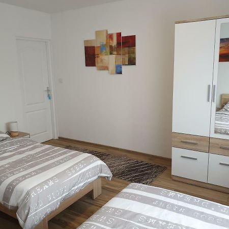 Apartman Majetic Otočac Eksteriør bilde