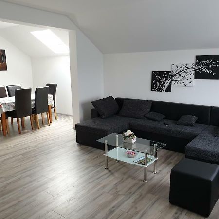 Apartman Majetic Otočac Eksteriør bilde