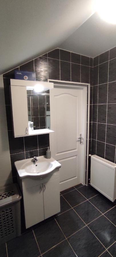 Apartman Majetic Otočac Eksteriør bilde